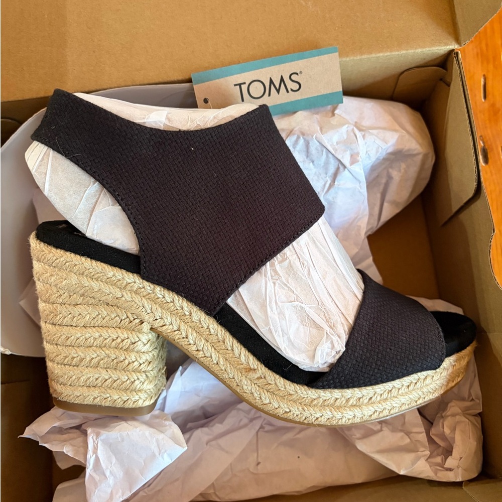 Brand new Toms heels